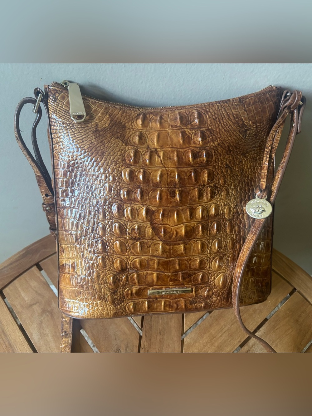Vintage Brahmin Amber/Tan Croc-Embossed Leather Shoulder Crossbody Bag